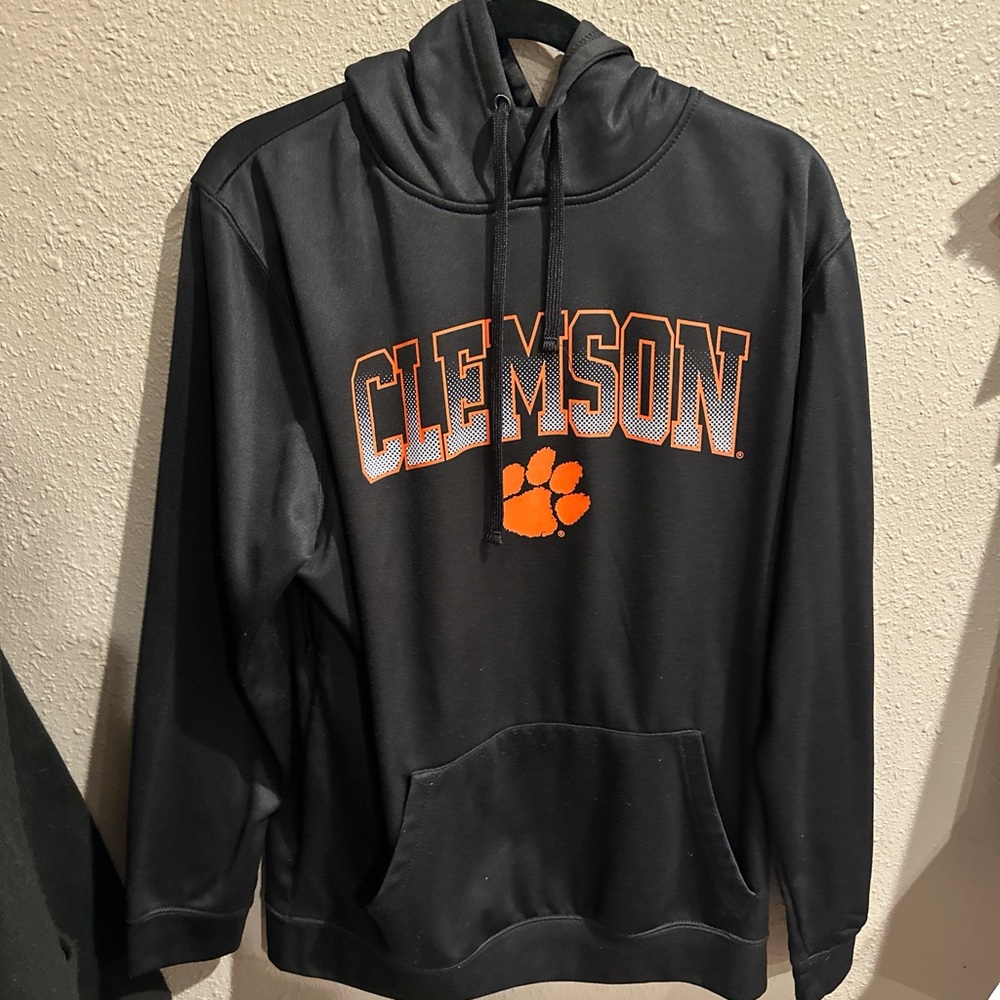 Colosseum Black and Orange Men's Sweater